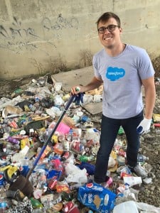 Earth-Day-cleanup