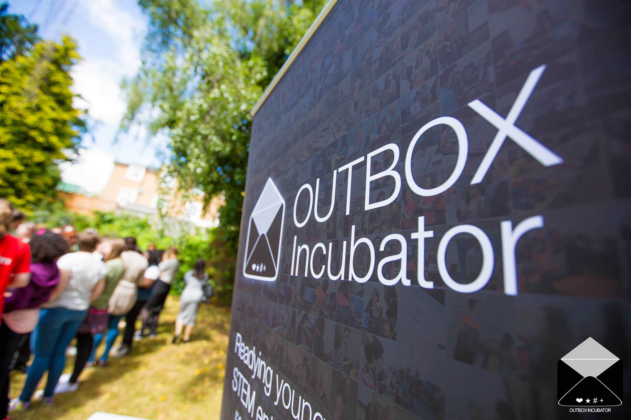 OUTBOX Incubator