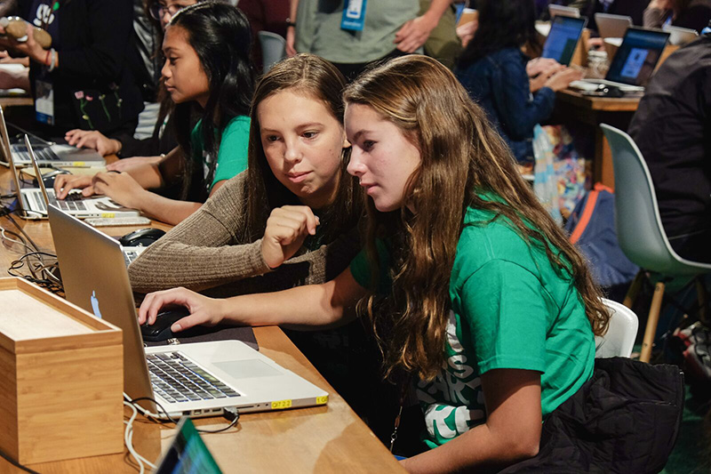 You can volunteer at Dreamforce to give back to the communities where we live and work.