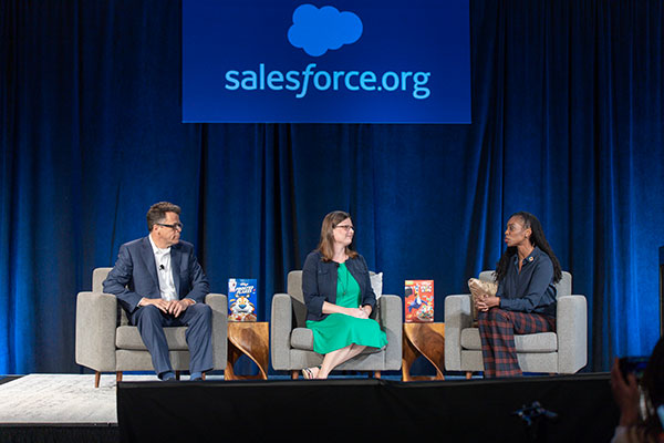William Browning, Chief Strategy & Transformation Officer, United Way, Stephanie Slingerland, Director, Philanthropy/Social Impact at Kellogg Company, and Ebony Frelix, Chief Philanthropy Officer at Salesforce.org in conversation about fighting hunger at Dreamforce 2019